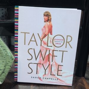 Taylor Swift Style Book